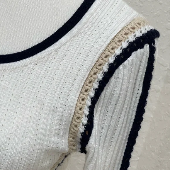 House of Harlow 1960 Cream and Black Long Sleeve Top - Picture 5 of 5